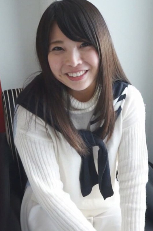 ナンパされて他人棒をブチ込まれるスケベ妻 16 パッケージ画像